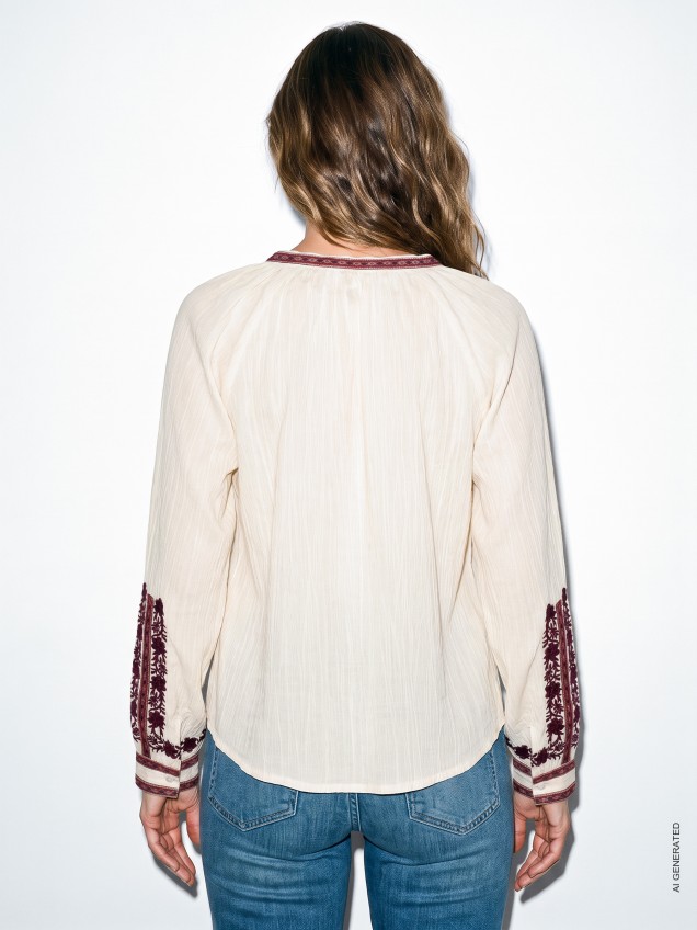 Blusa de Algodão com Bordados