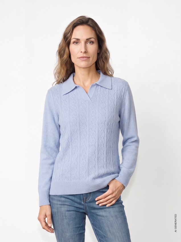 Polo de Malha com Decote em V