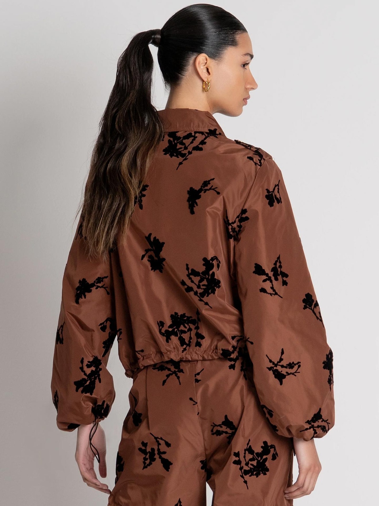 Blusão Regular Fit com Flores