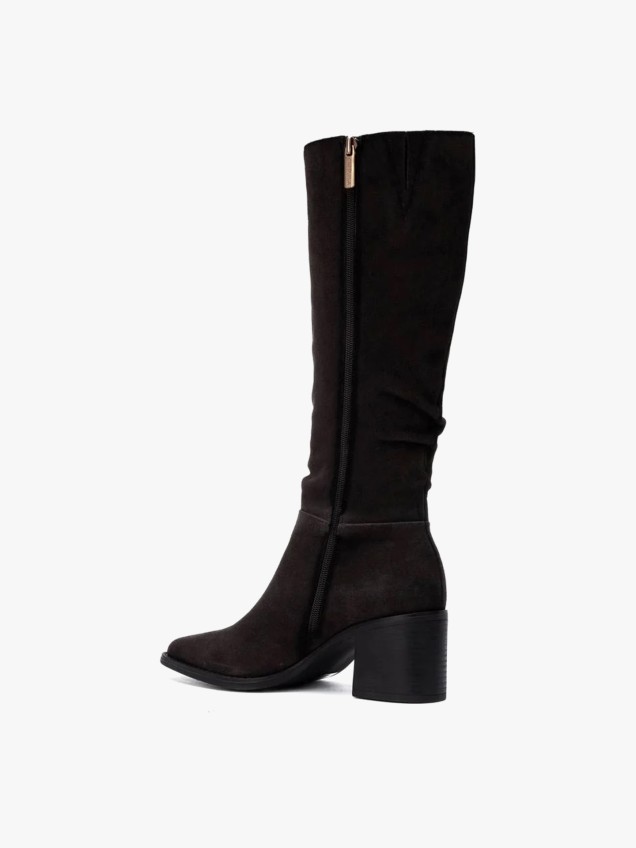 Botas de Cano Alto com Pregas