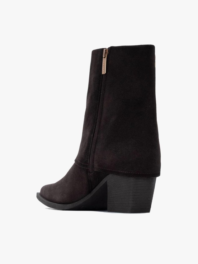 Botins em Pele