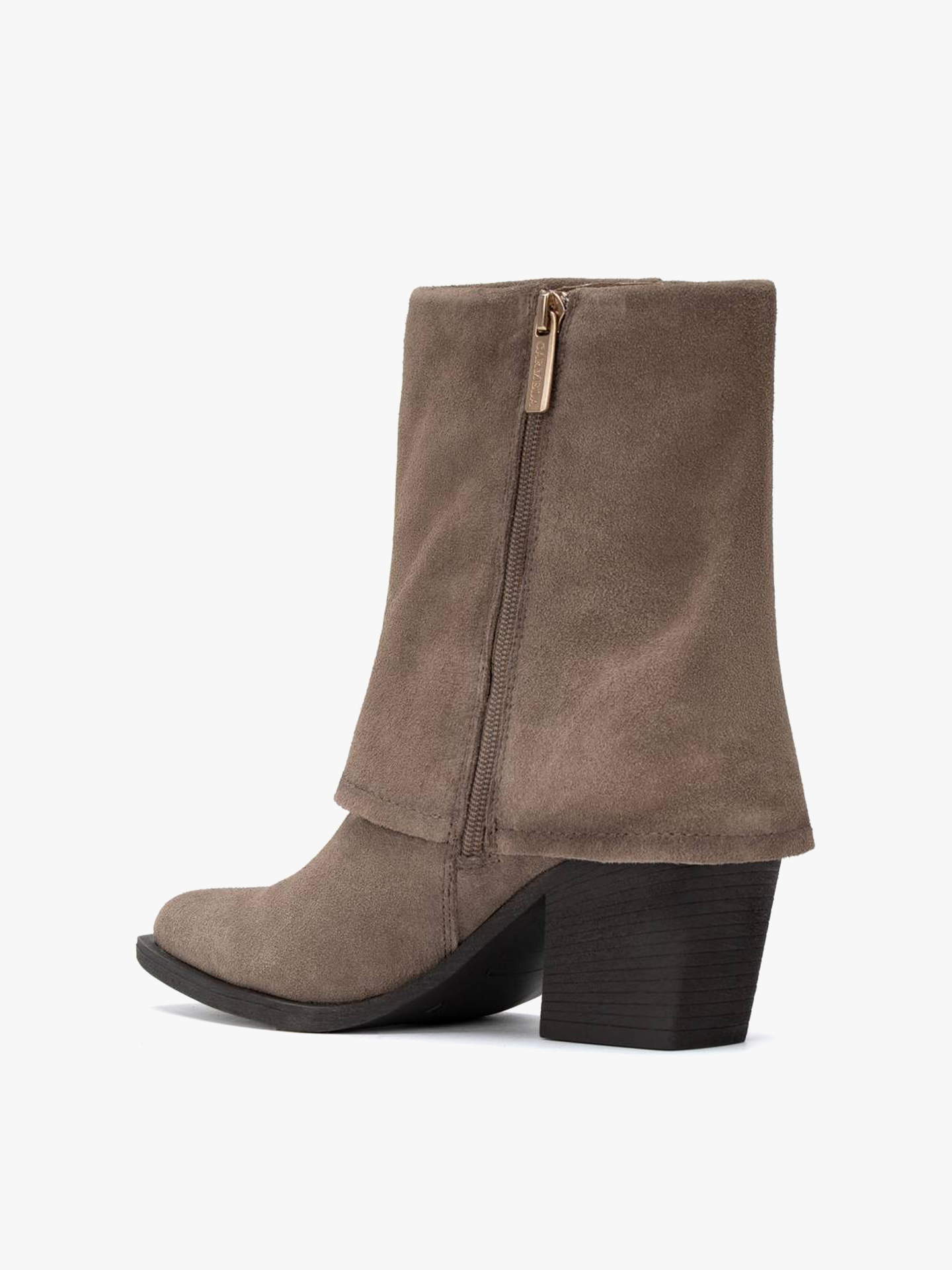 Botins em Pele
