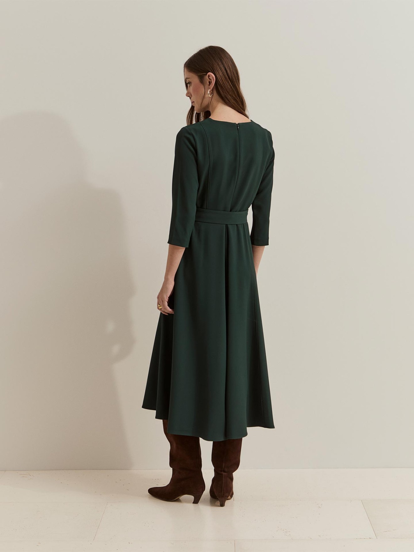Vestido Midi com Cinto