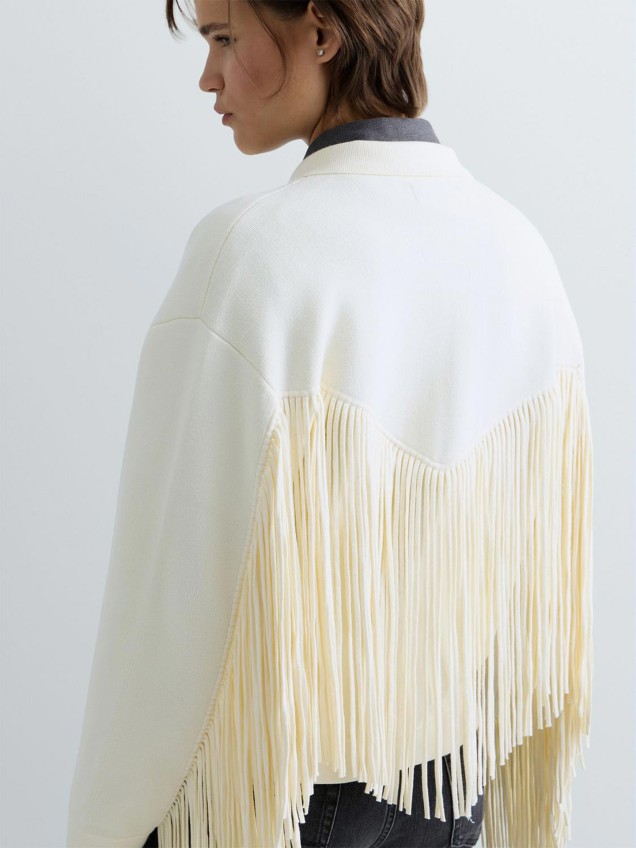 Blusão Cropped em Malha com Franjas