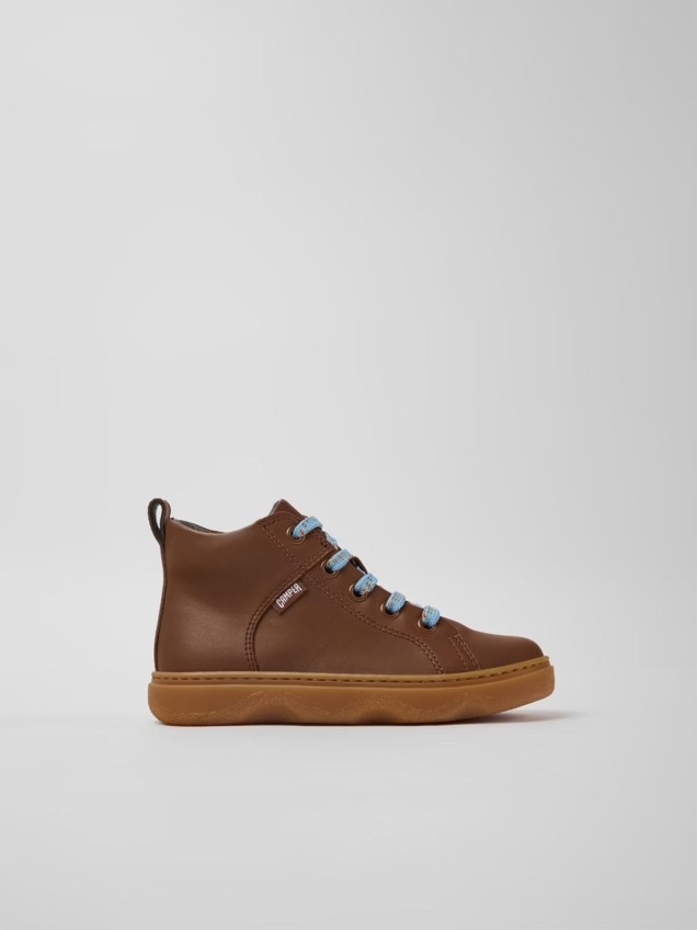 Botins Kiddo em Pele