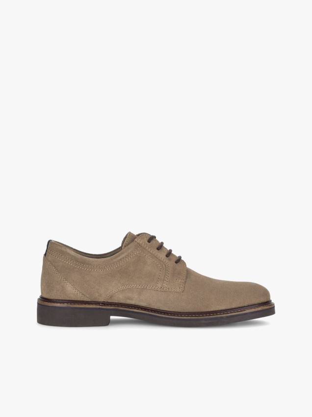 Sapatos de Atacadores