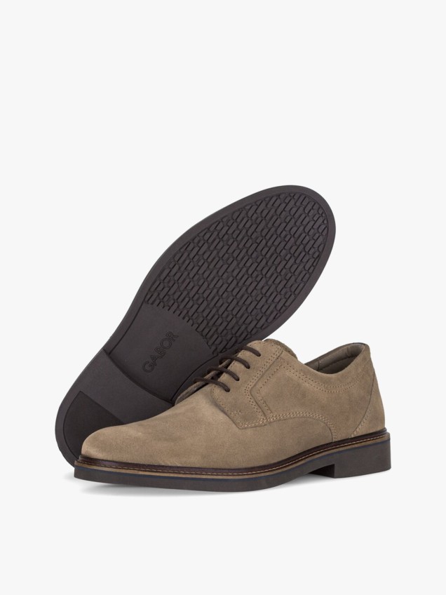 Sapatos de Atacadores
