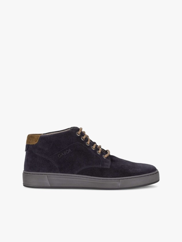 Botas de Cano Curto com Cordões