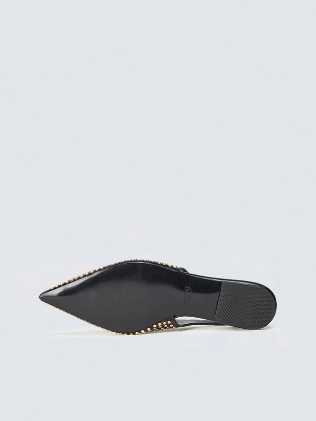 Slingbacks Viviane Core com Tachas