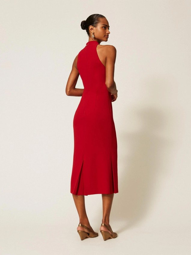 Vestido Comprido em Crepe com Decote Halter
