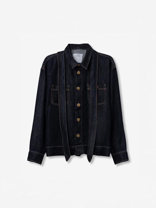Camisa com Botões e Bolsos