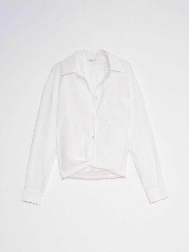 Blusa Loose Fit com Detalhe de Renda
