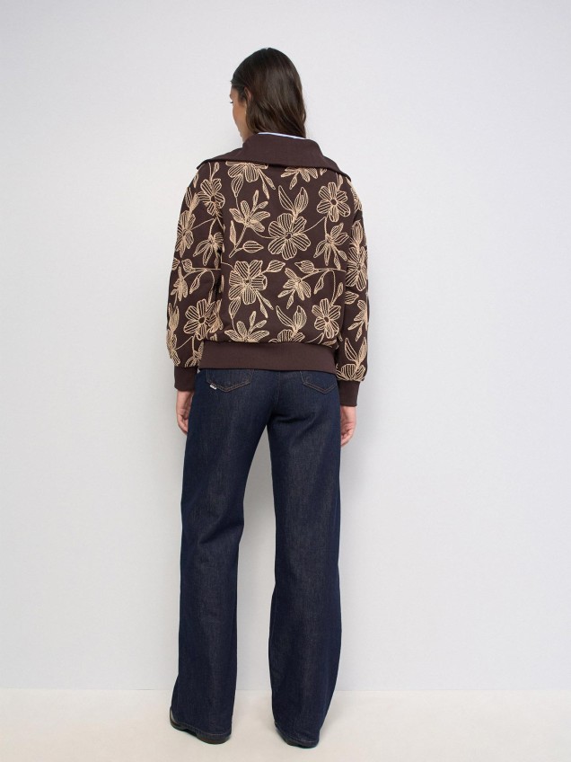 Sweatshirt com Meio Fecho e Bordados Florais
