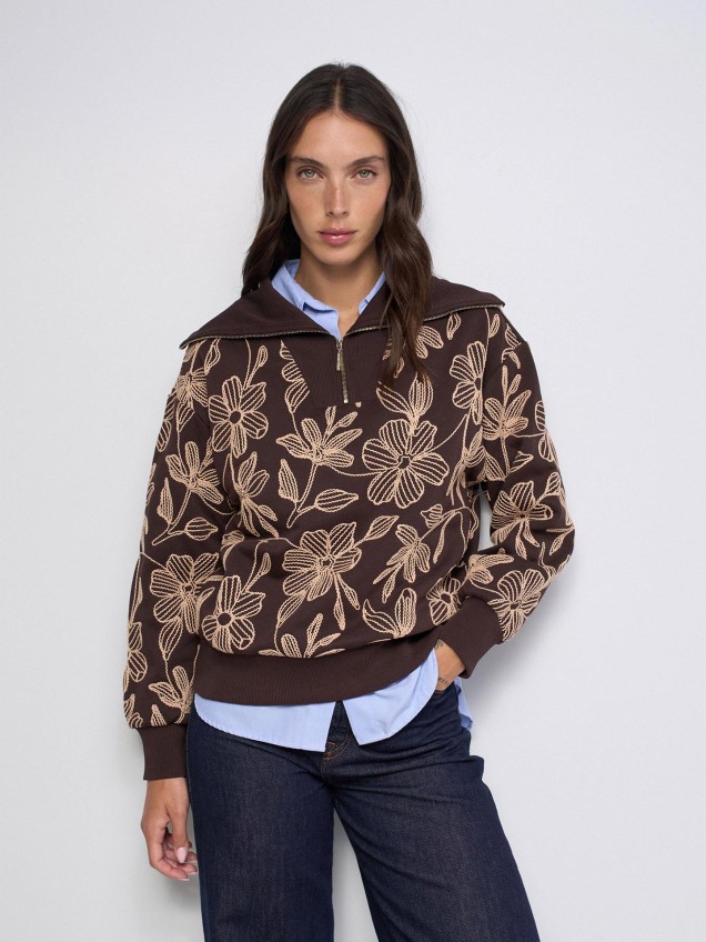 Sweatshirt com Meio Fecho e Bordados Florais