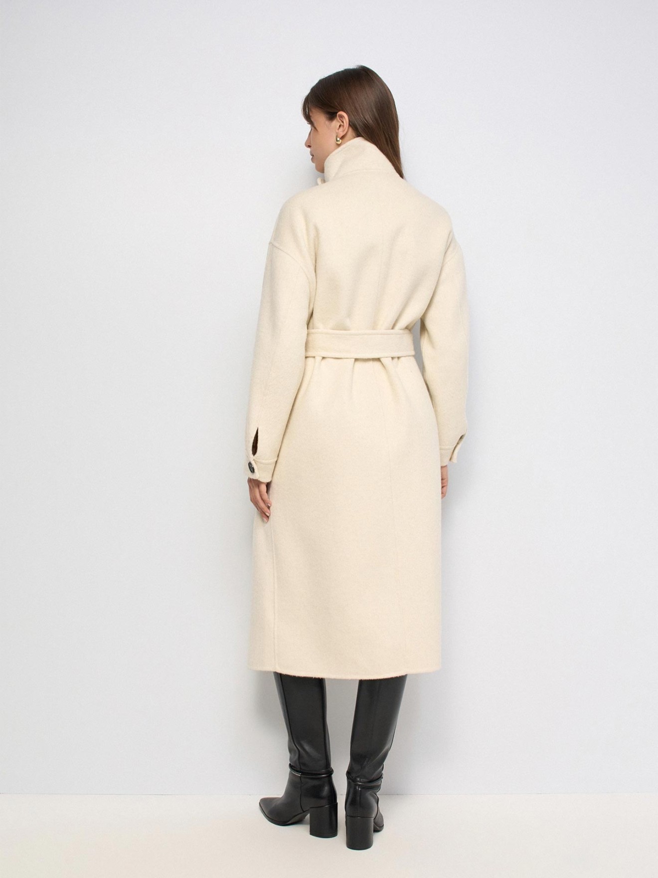 Casaco Comprido em Fazenda com Cinto