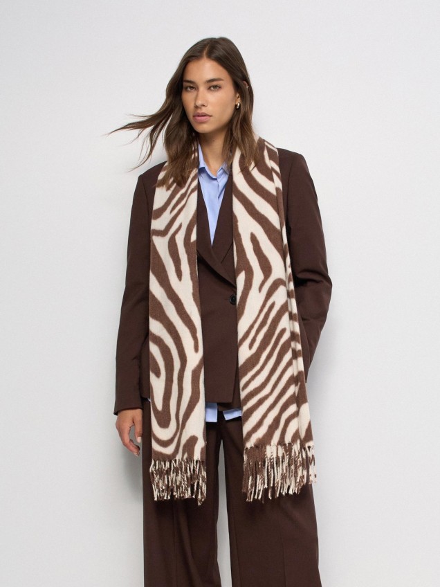 Cachecol Animal Print com Franjas